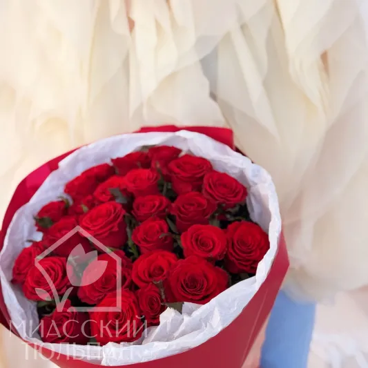 Классический букет из 25 роз