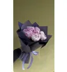 Букет нежно-розовых пионов