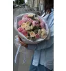 Букет с пионами и кустовой пионовидной розой