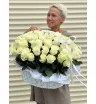 Корзина из 75 белых роз