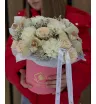 Коробка сборная из орхидеи, пионовидных роз , диантусов и лимониума