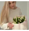 Моно букет белых тюльпанов 