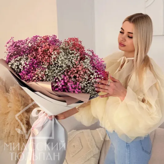 Гигантский букет гипсофил