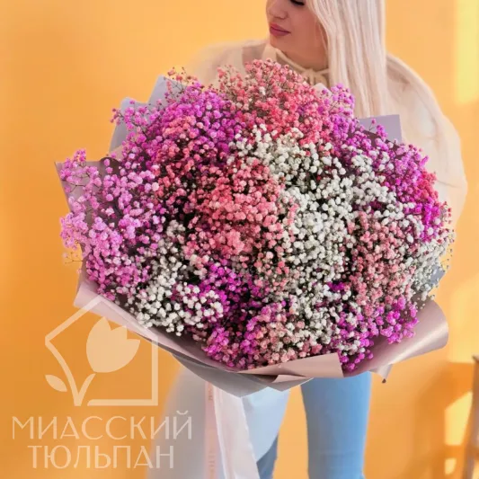 Гигантский букет гипсофил