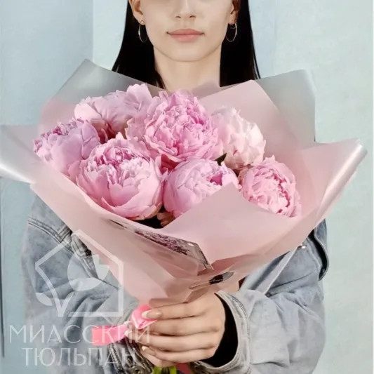 Пионы в нежной упаковке