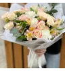 букет роз эквадор, диантусов и альстромерий 1