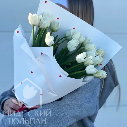 Букет из 25 тюльпанов